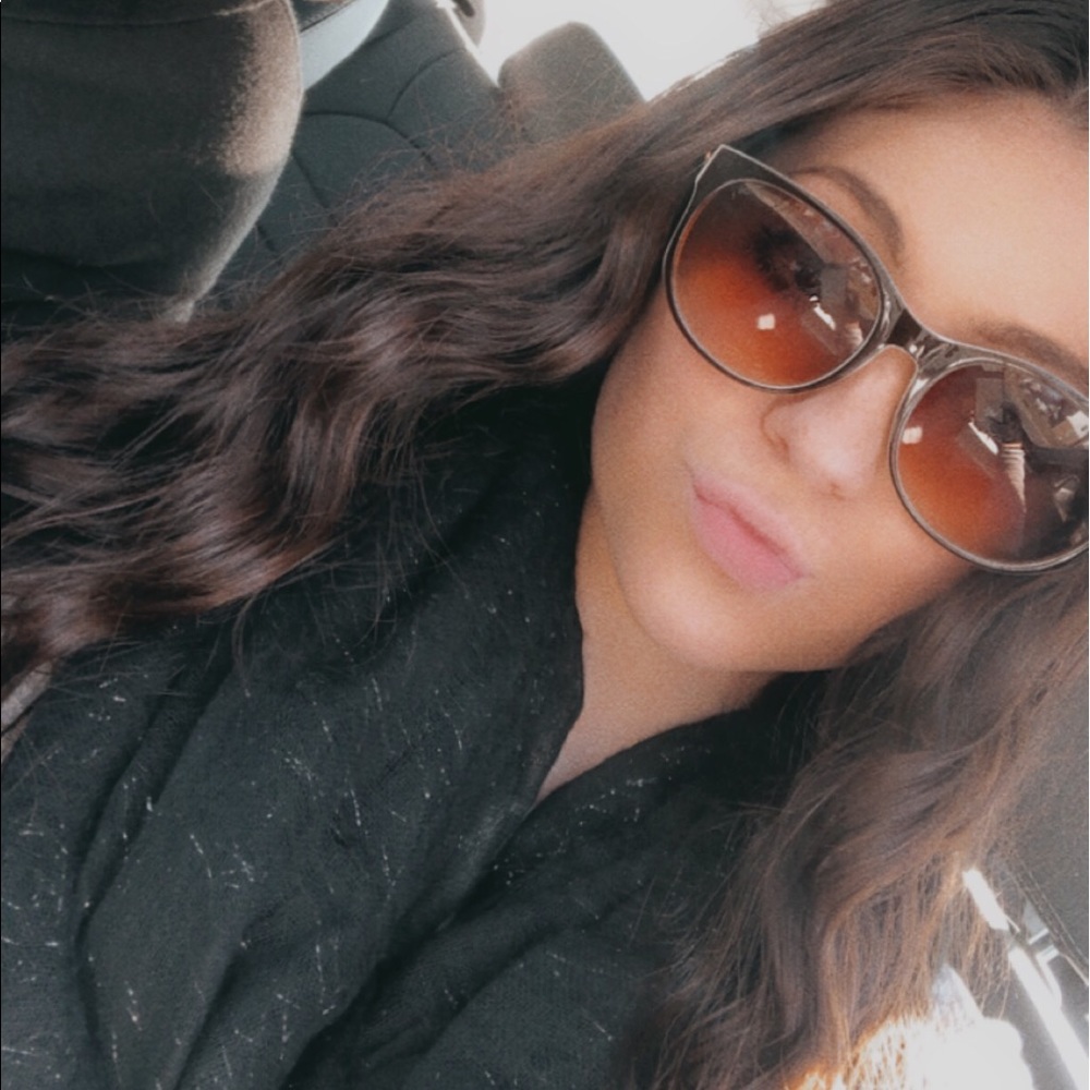 Meet your Posher, Gianna